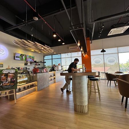 Itcc Manhattan By Stayin 5-6Pax Donggongon Екстер'єр фото